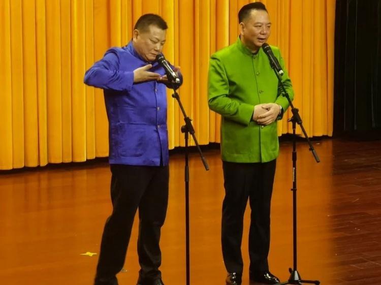 滑稽演員徐磊的老公，舞臺(tái)背后的靈魂伴侶