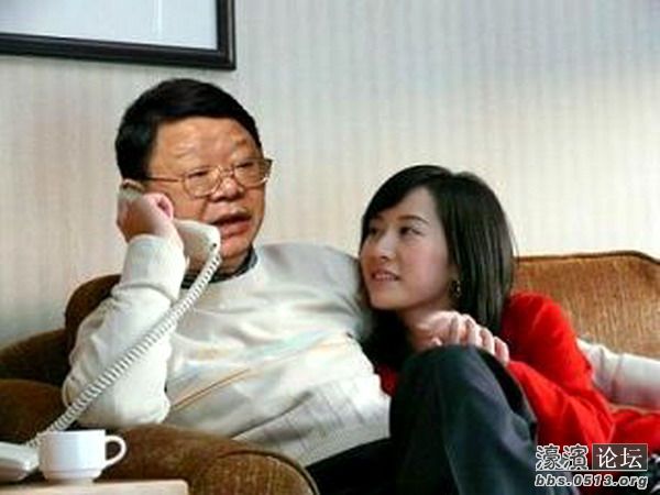 揭秘文強與女明星的隱秘幕后故事，令人震驚！