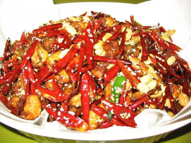 川菜經(jīng)典特色菜制作教程，探尋川菜美食，體驗(yàn)內(nèi)心平靜的烹飪之旅