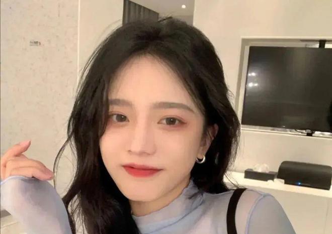 最新長發(fā)美女視頻，心靈與自然的絕美之旅