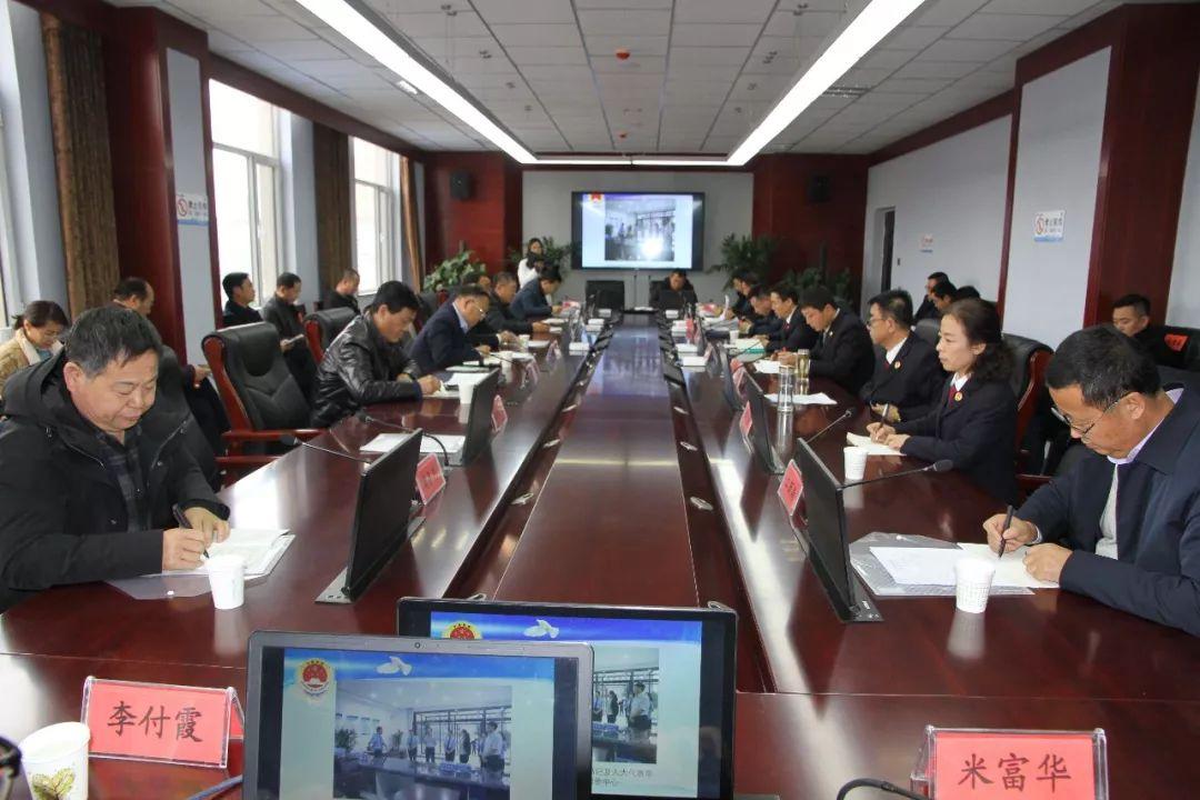 廢品回收新趨勢(shì)，小巷中的綠色奇遇之旅
