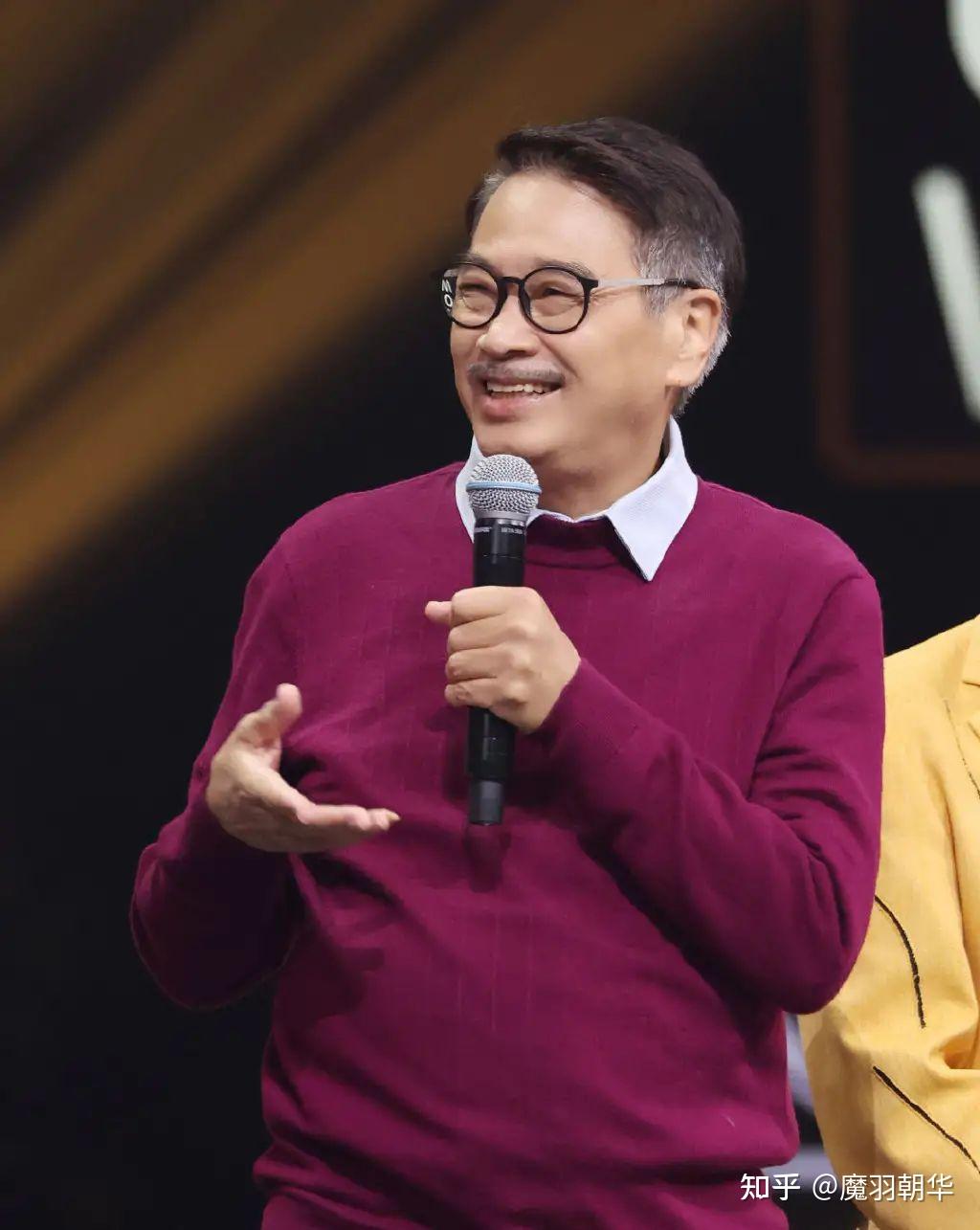笑星男演員，從舞臺(tái)到心靈的自信閃耀之旅，成就感的追求之路