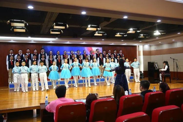 科技與藝術(shù)融合之作，智能合唱助手推薦適合合唱比賽的歌曲
