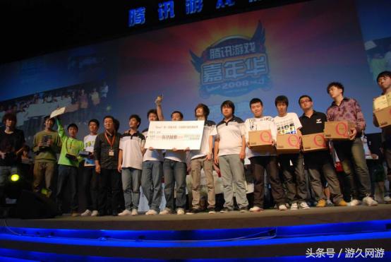 重溫經(jīng)典瞬間，回顧CF白鯊在2009年的比賽風采