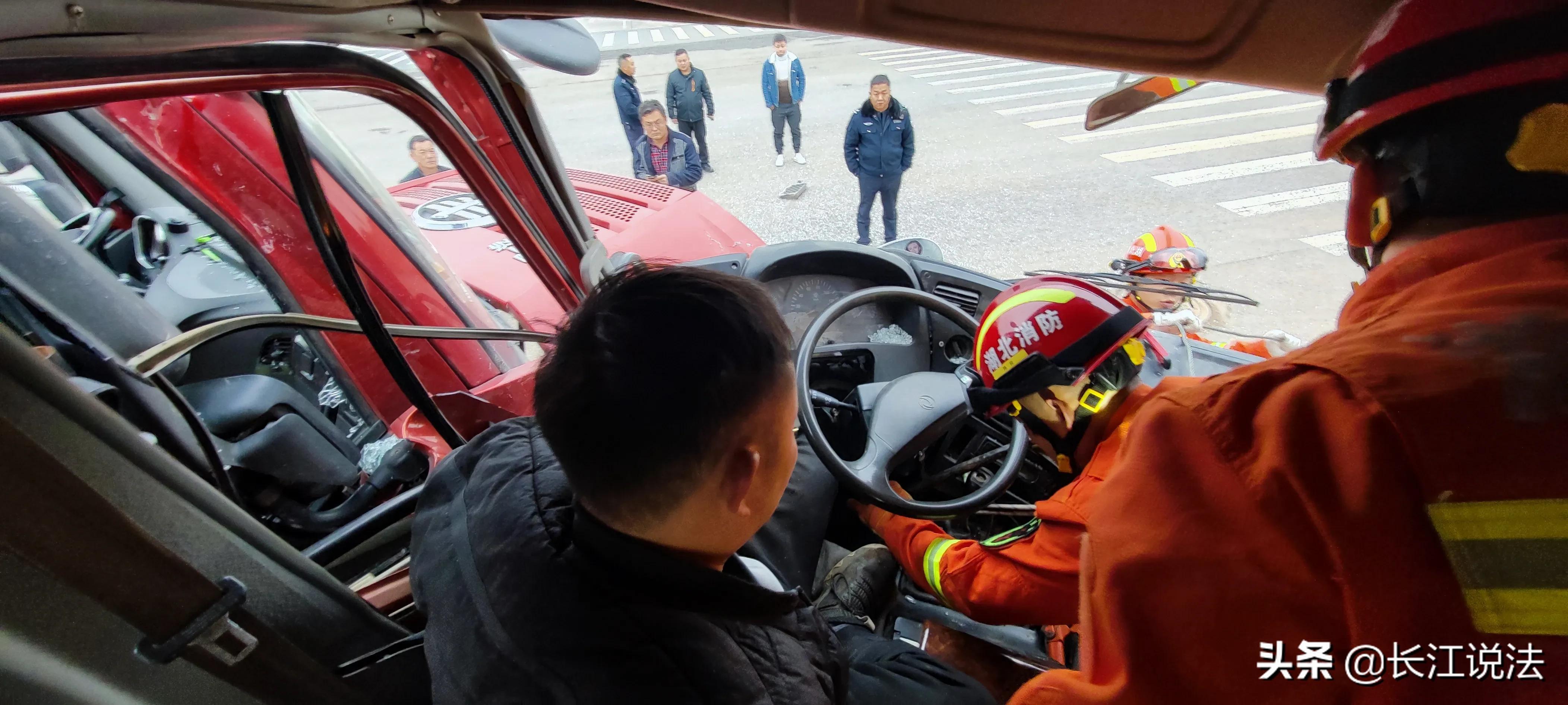 震撼！蘄春再現(xiàn)車禍悲劇，警鐘長(zhǎng)鳴——2025最新車禍新聞