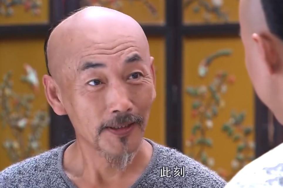 最新剿匪劇與巷弄深處的特色小店，探秘背后的故事