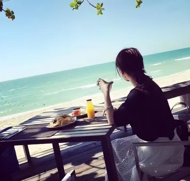 時尚選擇背后的多元解讀，最新頭像背影引領(lǐng)潮流趨勢