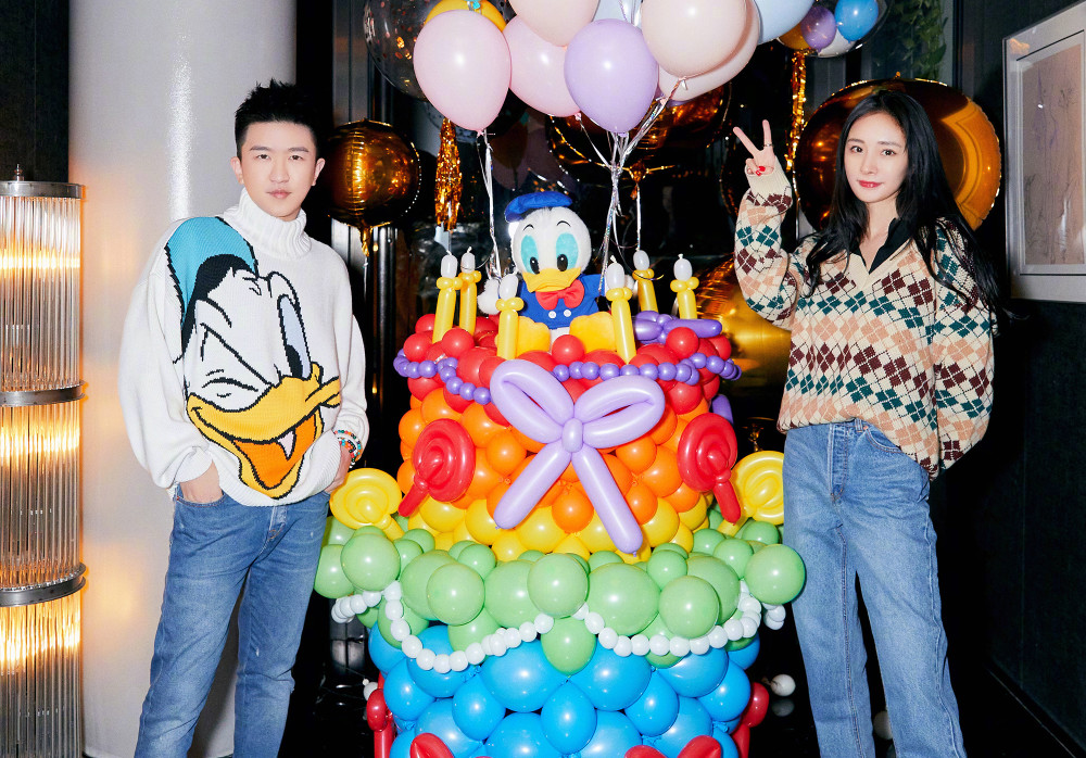 最新生日圖片分享，小巷深處的特色小店，生日探索之旅啟程！