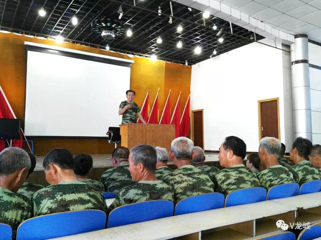 小巷深處的軍迷天堂，最新軍情新聞揭秘