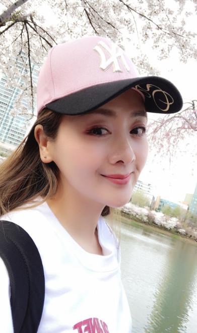 臀部打針視頻，文化現(xiàn)象的深度解讀與探討