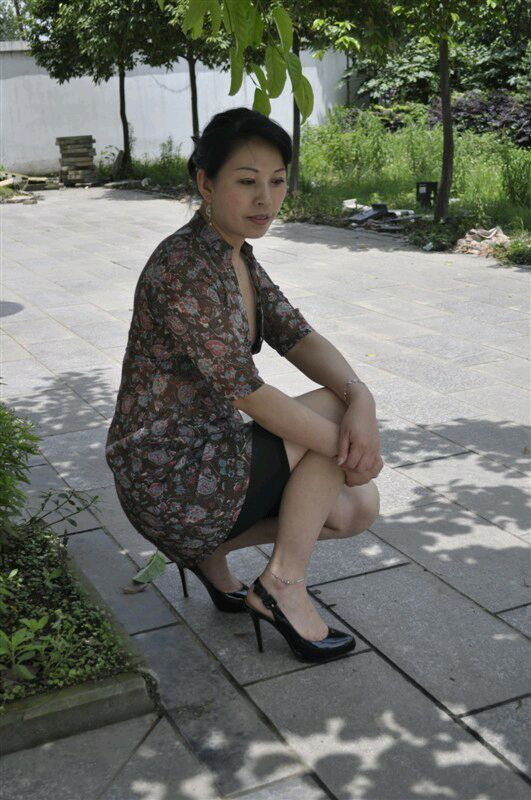 最新熟女論壇免費(fèi)，自信與成就感的蛻變，熟女們的勵志前行之路！