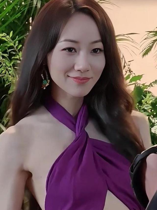 女性頭像時(shí)尚潮流演變，最新風(fēng)尚與2025年流行趨勢預(yù)測