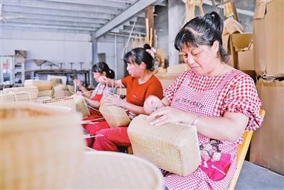 安吉小巷深處的隱藏版特色小店驚艷亮相，最新新聞報道