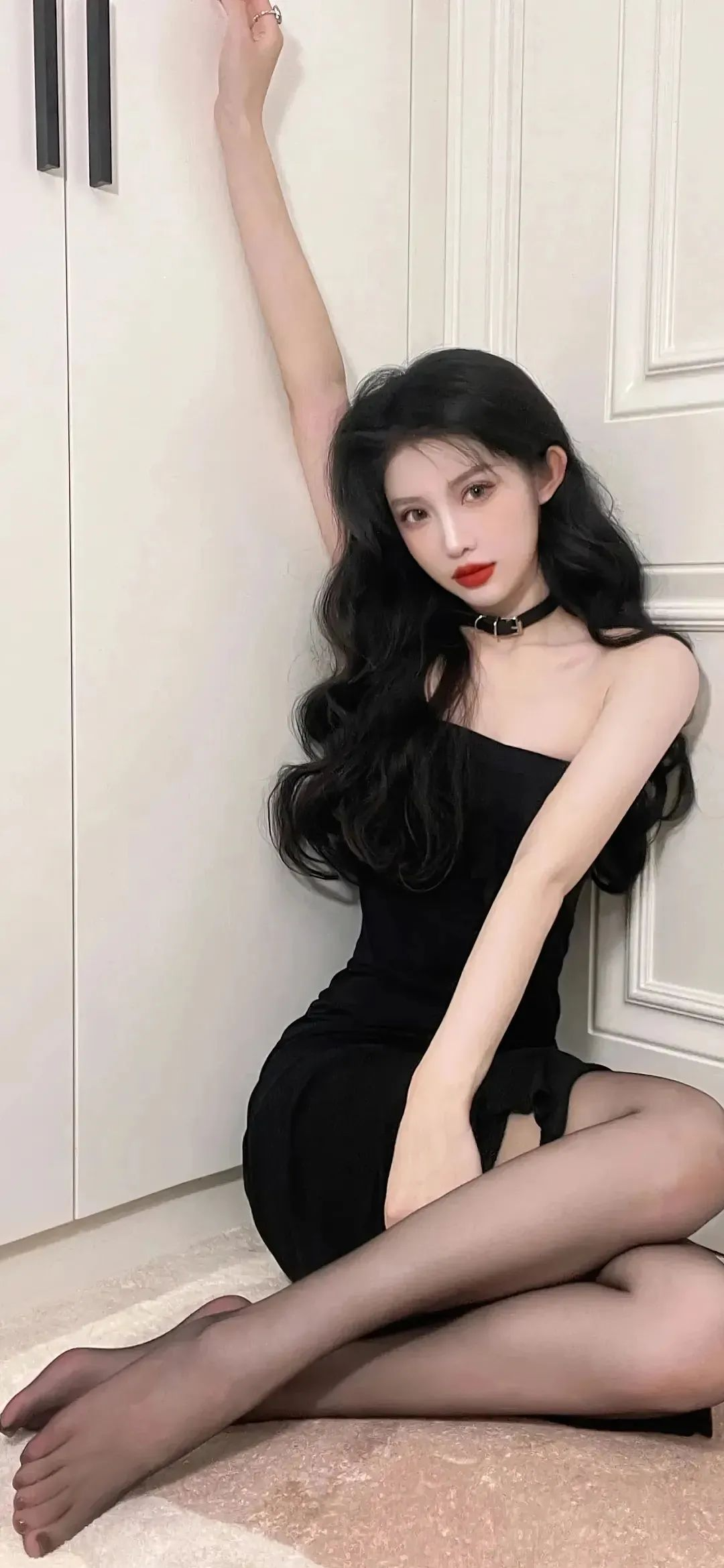 時尚美女圖片精選，最新潮流盡收眼底