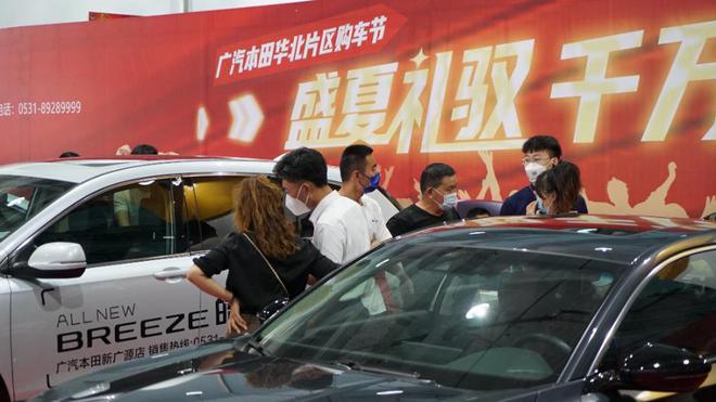 濟(jì)南最新車展，汽車行業(yè)盛宴全景呈現(xiàn)