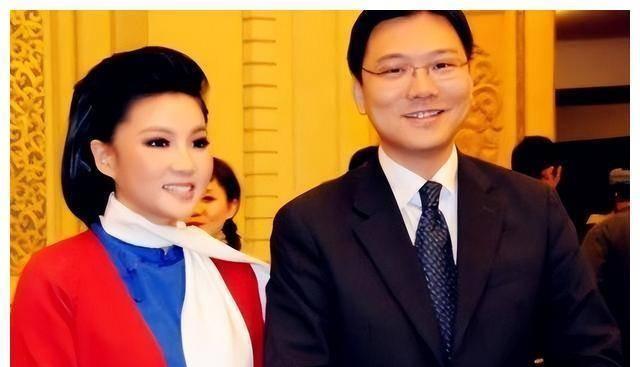 美國(guó)回國(guó)之旅，家的溫馨與友情奇遇的交織