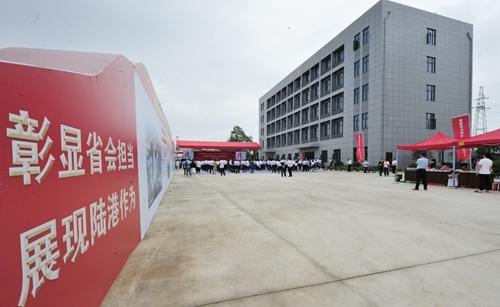 向塘最新動(dòng)態(tài)，科技重塑生活，未來(lái)之光體驗(yàn)之旅
