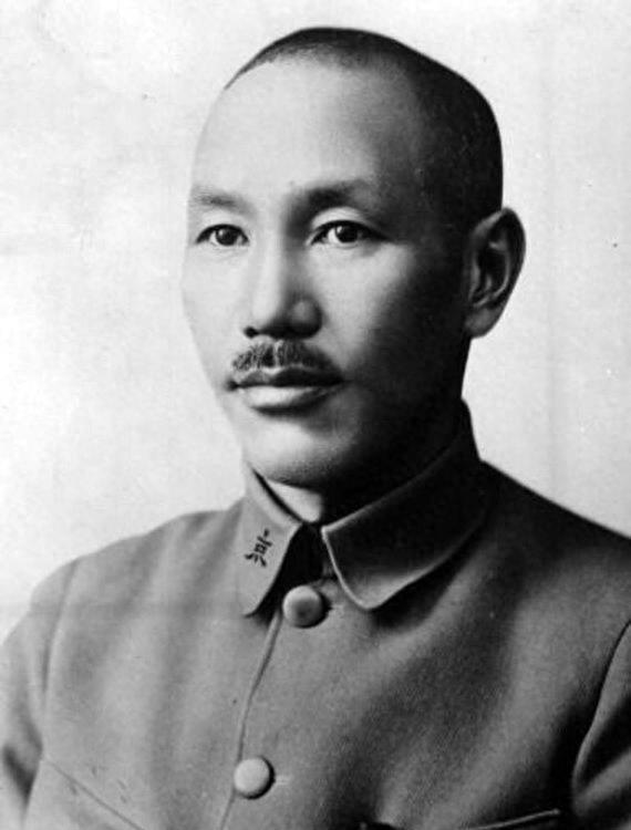 權(quán)力風(fēng)云掀起熱議風(fēng)暴，最新動(dòng)態(tài)引領(lǐng)討論潮流
