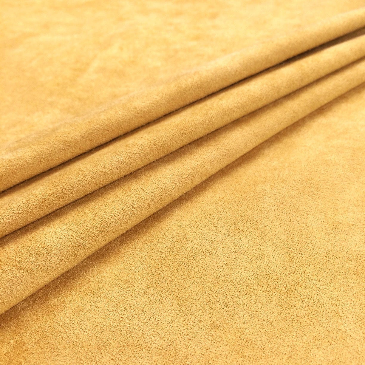 最新麂皮絨，時(shí)尚界的寵兒